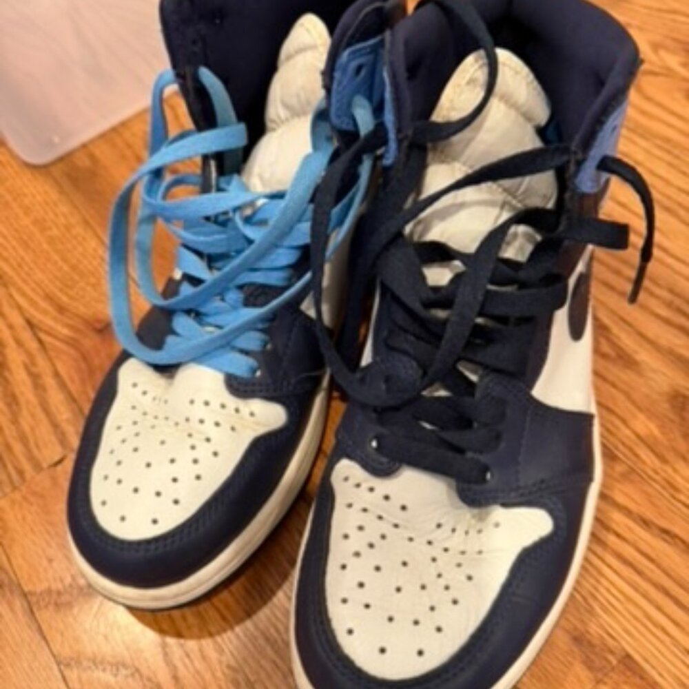 Authentic Jordan Obsidians Mens Size 7.5